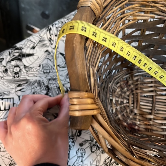 Wooden basket - Picture 2 of 7